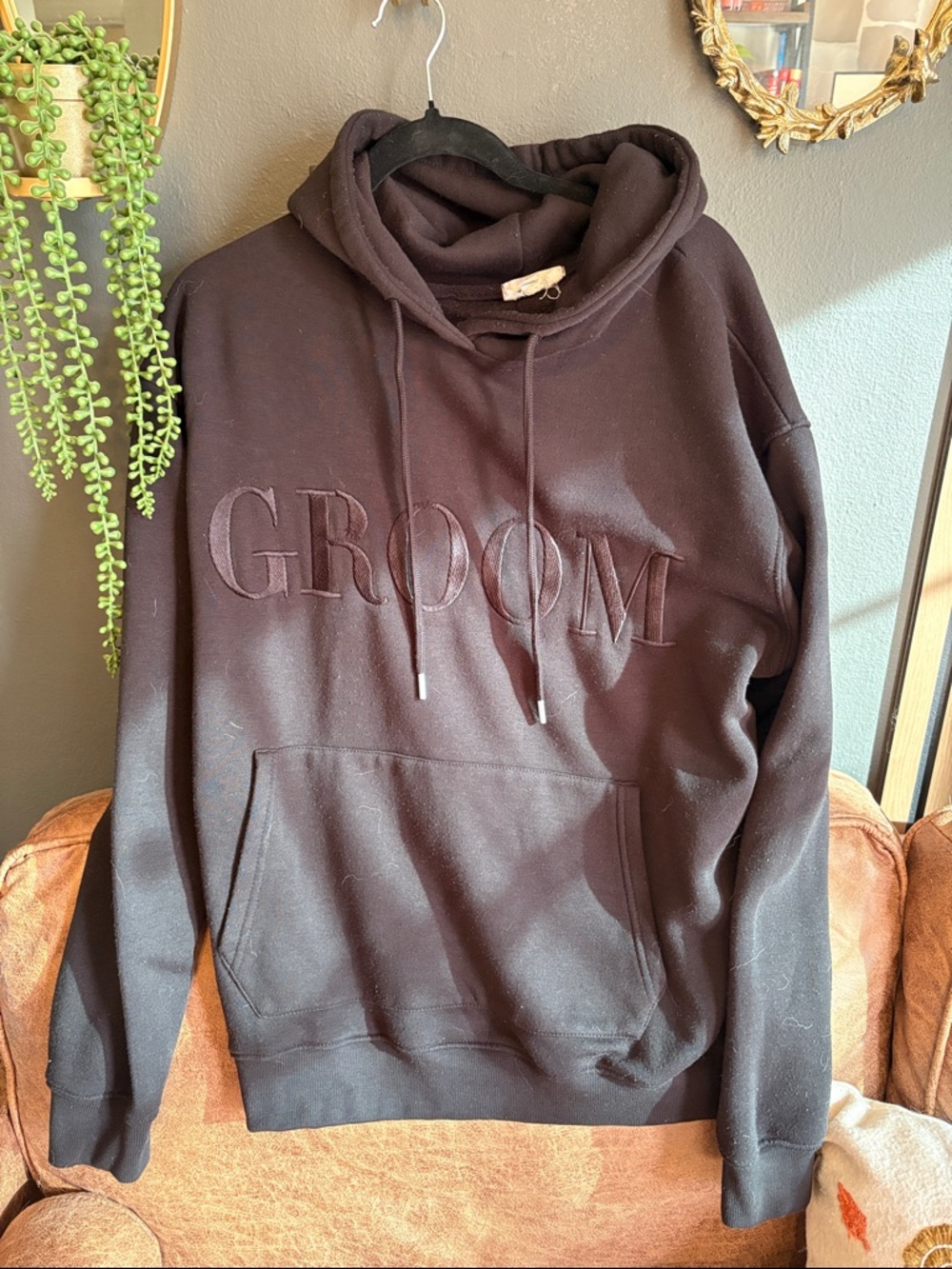 GROOM Embroidered Black Men's Hoodie